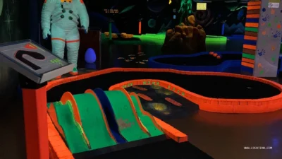 Tee & Putt Mini Golf