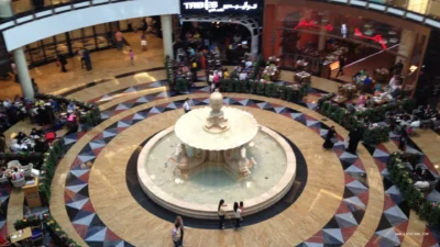 Mall of the Emirates (مول الإمارات)