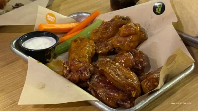 Buffalo Wild Wings (بفالو وايلد وينجز)